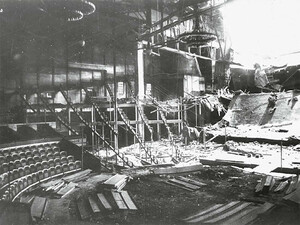Während des Umbaus zum Großen Schauspielhaus stürzte im Mai 1918 das Bühnenhaus ein. Foto: Archiv Friedrichstadt-Palast.