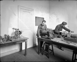 Figures 4.7â4.9