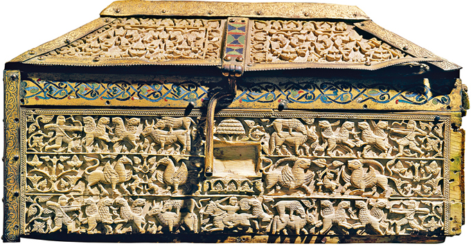 Silos casket, made by Muḥammad ibn ZayyÄn, Cuenca, dated 1026â7, ivory; Museo de Bellas Artes, Burgos