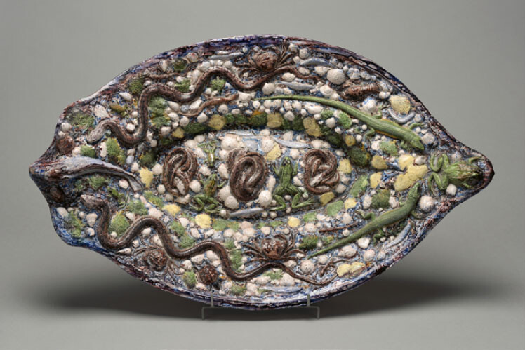 Bernard Palissy, dish with rustic ‘figulines’, second half of the sixteenth century. Lead-glazed clay, 76.1 cm × 45.4 cm. Musée des Beaux Arts, Lyon