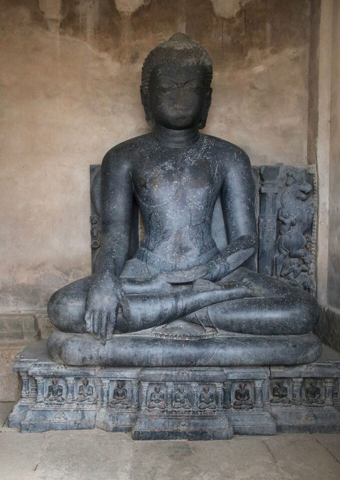 Kauvadol: Buddha statue (8th/9th cent.)