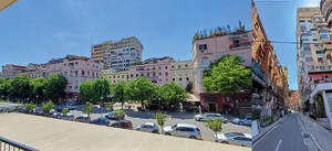Current images from the front courtyard of the Shallvaret housing complex front courtyard (left) and the high-rise buildings in the inner parts (right)