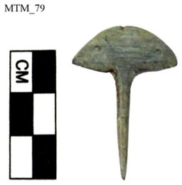 Figure A76: Schematic crest with eyes (inv. N. 113414; by permission of the Soprintendenza ABAP dellâUmbria).