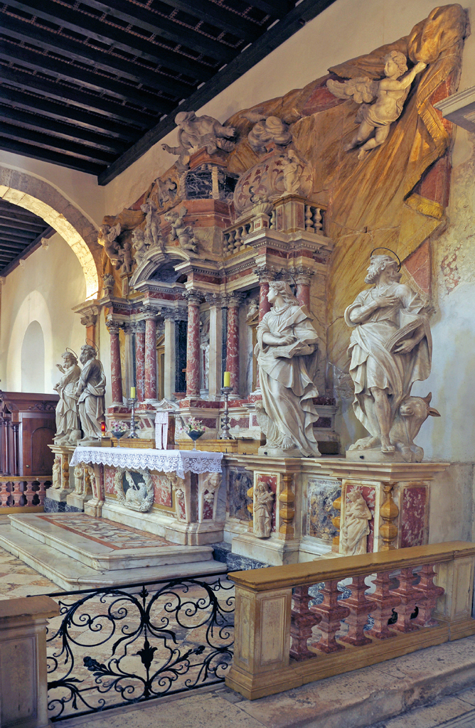 Antonio Viviani and Francesco Penso vel Cabianca of Venice, view of side altar of the Holiest Sacrament, cathedral, Zadar (Dalmatia), Croatia, 1718â19. Marmo statuario and ordinario di Carrara, colored varieties of marble and limestone from Italy and the French Pyrenees