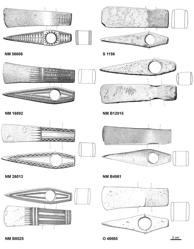 Selection of decorated and undecorated FÃ¥rdrup-type axes from Denmark. From top left to bottom right: NM56606 â Dragstrup, Frederiksborg municipality (Cat.-no. 32); S 1156 â Sandholm, Holbæk municipality (Cat-no. 65); NM16892 â HoltegÃ¥rd, København municipality (Cat.-no. 42); NMB12015 â Pillemark, Holbæk municipality (Cat.-no. 60); NM26013 â TÃ¥rnholm, Sorø municipality (Cat.-no. 70); NMB4961 â Gislinge, Holbæk municipality (Cat.-no. 39); NMB8025 â VÃ¥lse, Maribo municipality (Cat.-no. 75); O46665 â Højme, Odense municipality (Cat.-no. 44).